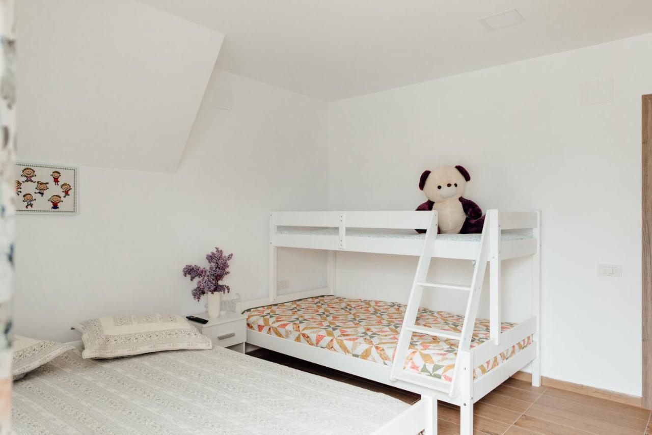 Autentic Adorabil Apartment Albestii Paminteni Eksteriør billede