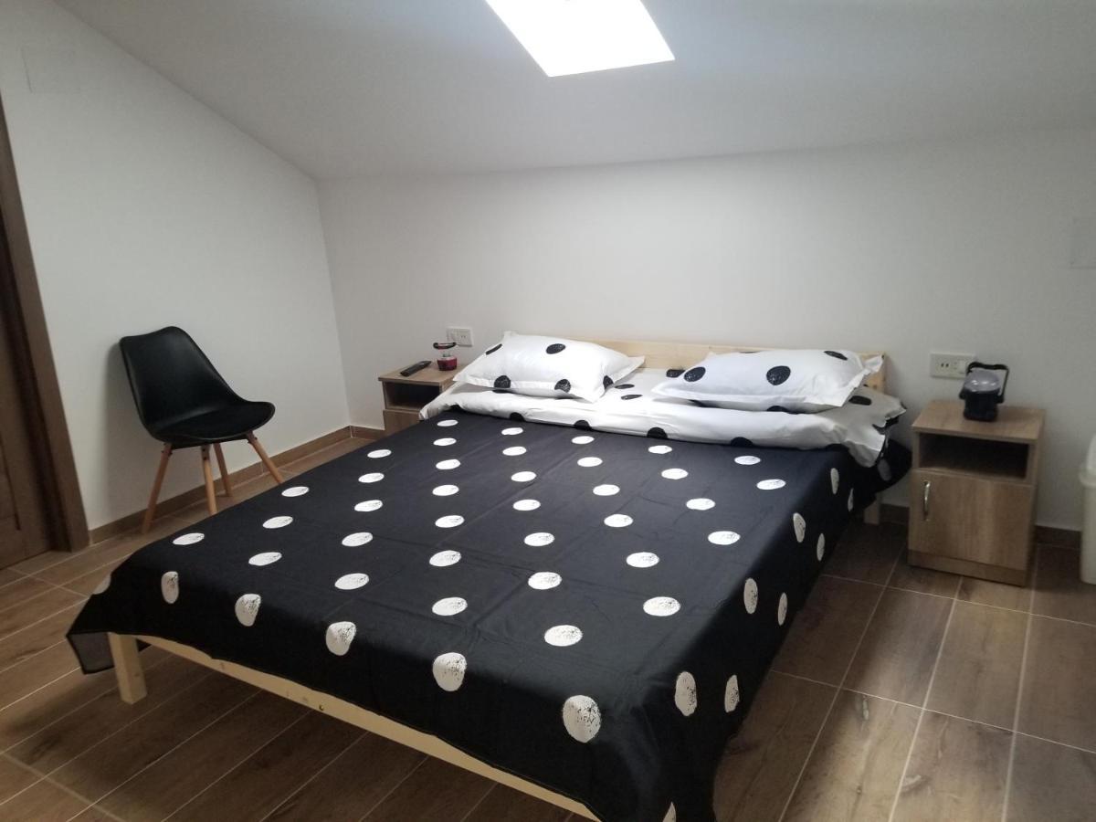 Autentic Adorabil Apartment Albestii Paminteni Eksteriør billede